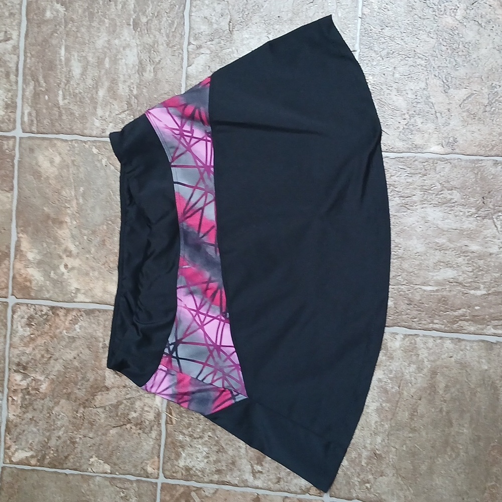 GUC Fila Black purple red mini skort size Small